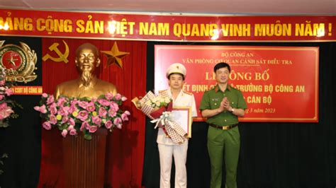  Ong Cam -  Sở hữu đôi cánh kỳ diệu và kỹ năng làm tổ xuất sắc!